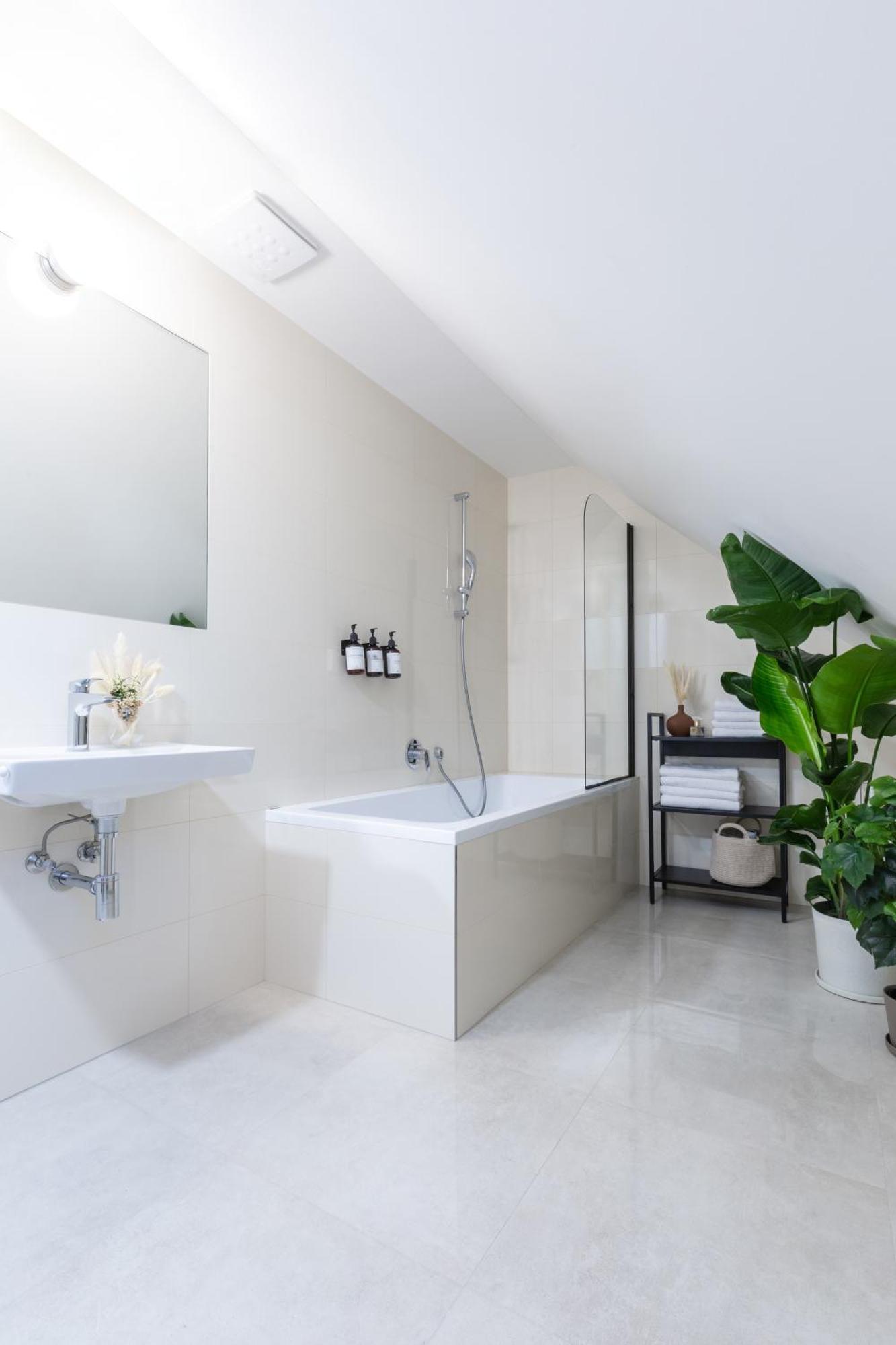 Apartment Turnkey I Republic Square *